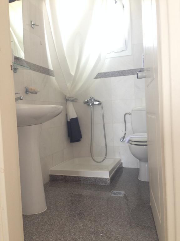 Kanakis Blue Beach Apartments Petres  Room photo