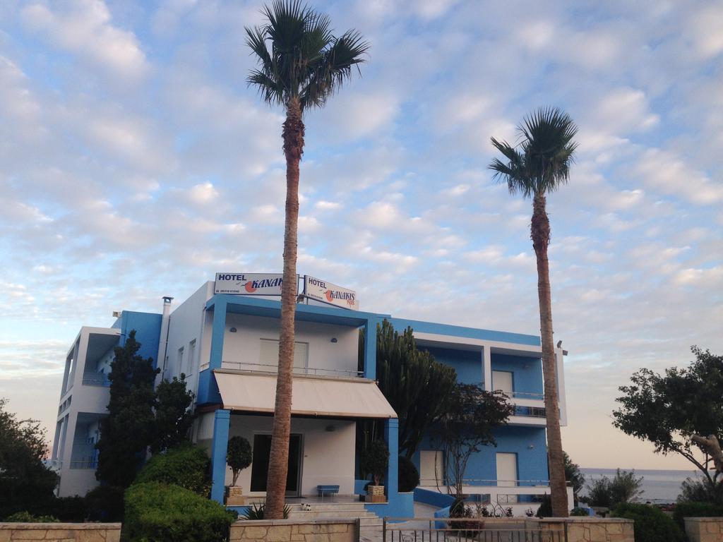Kanakis Blue Beach Apartments Petres  Exterior photo