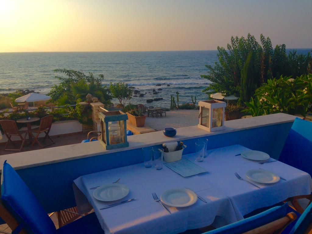 Kanakis Blue Beach Apartments Petres  Exterior photo